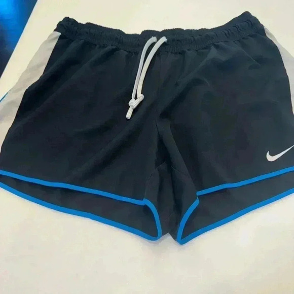 Nike men’s Dri fit shorts size XL excellent condition - Picture 4 of 5
